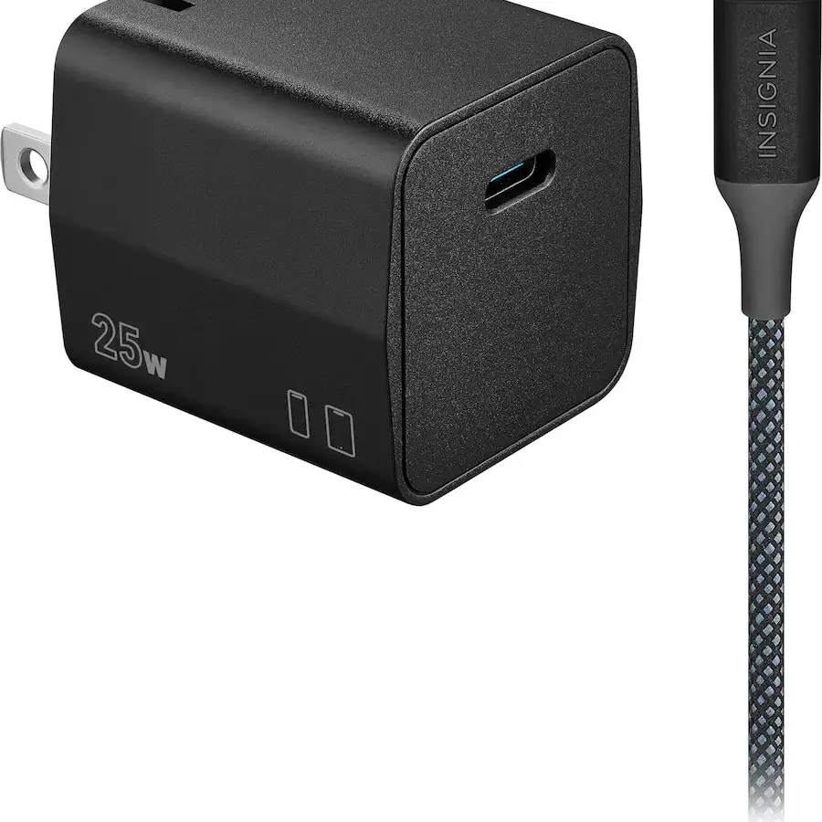 Cargador Insignia 25W USB-C Compacto con Cable Incluido — imagen 1