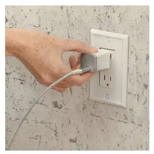 OtterBox Cargador de Pared 30W Premium Pro GaN USB-C miniatura 2